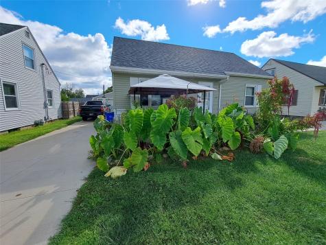 1421 9th Street NW Cedar Rapids IA 52405