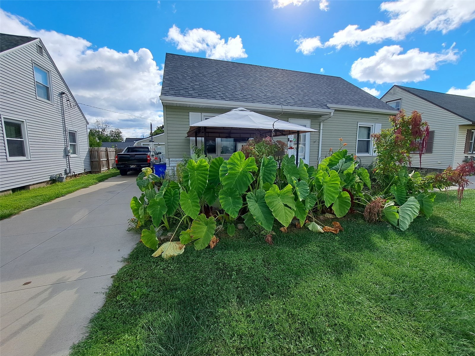 1421 9th Street NW Cedar Rapids IA 52405