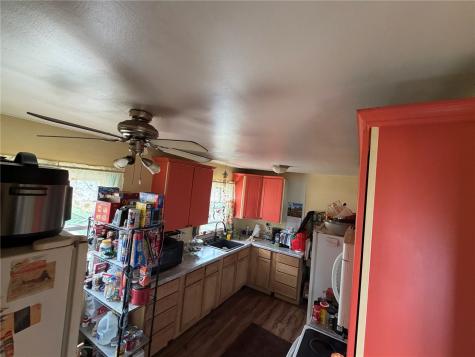 1421 9th Street NW Cedar Rapids IA 52405
