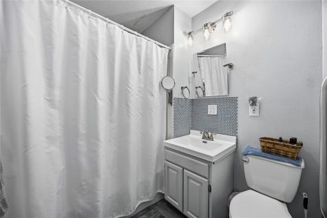 128 17th Street SW Cedar Rapids IA 52404