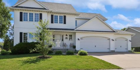 105 17th Avenue Court Hiawatha IA 52233