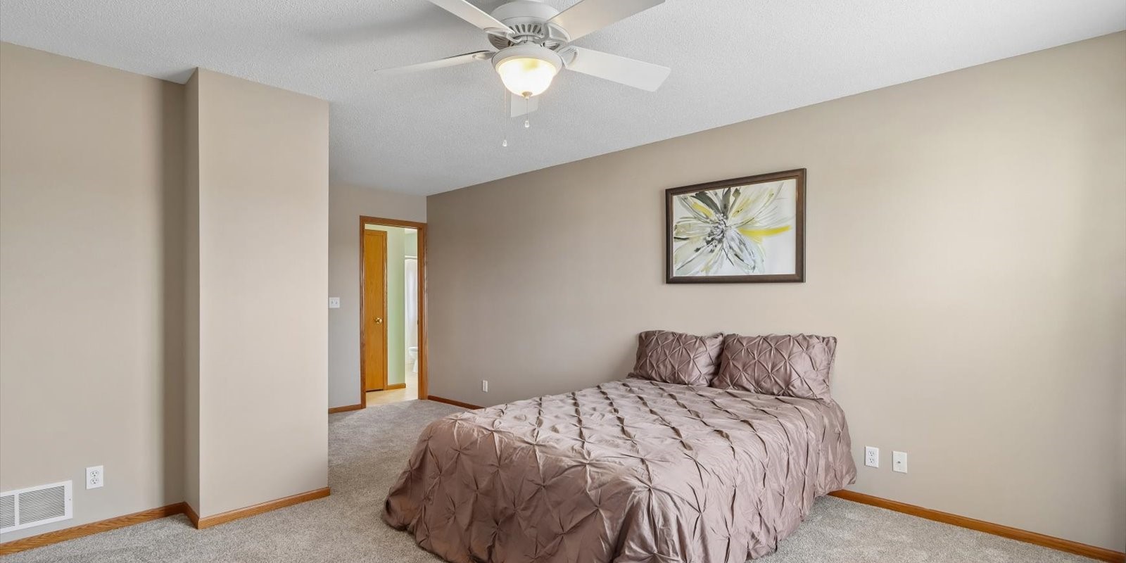105 17th Avenue Court Hiawatha IA 52233