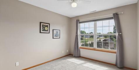 105 17th Avenue Court Hiawatha IA 52233