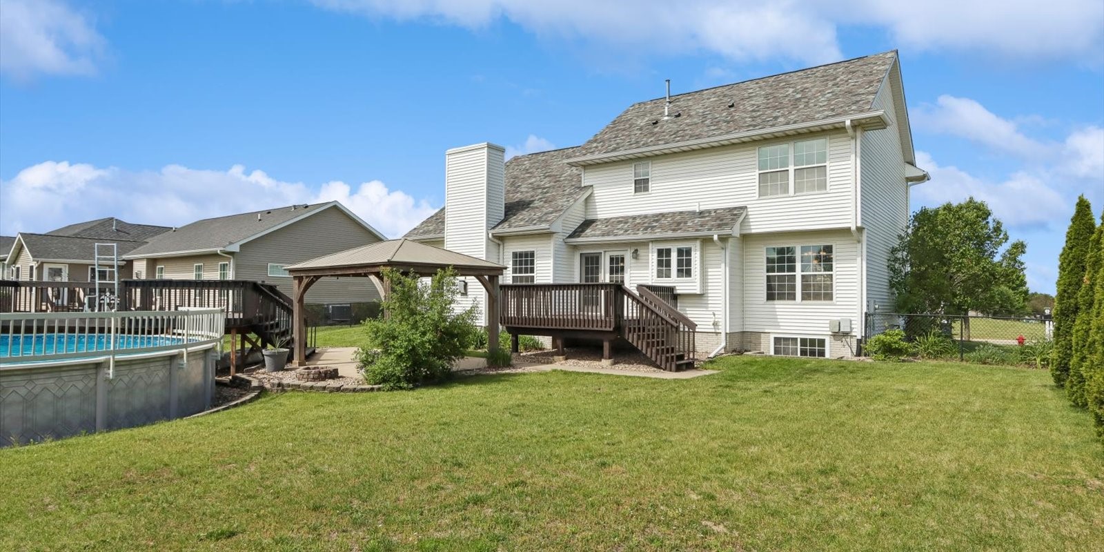 105 17th Avenue Court Hiawatha IA 52233