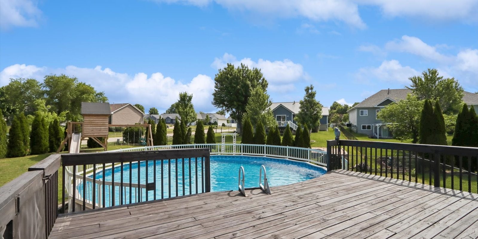 105 17th Avenue Court Hiawatha IA 52233