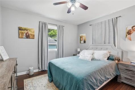 1328 1st Street SW Cedar Rapids IA 52404