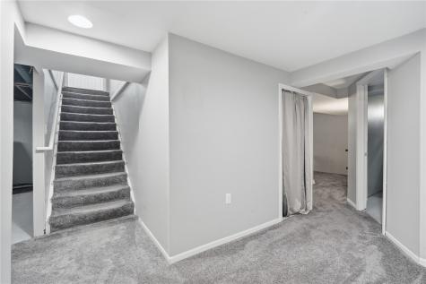 1328 1st Street SW Cedar Rapids IA 52404