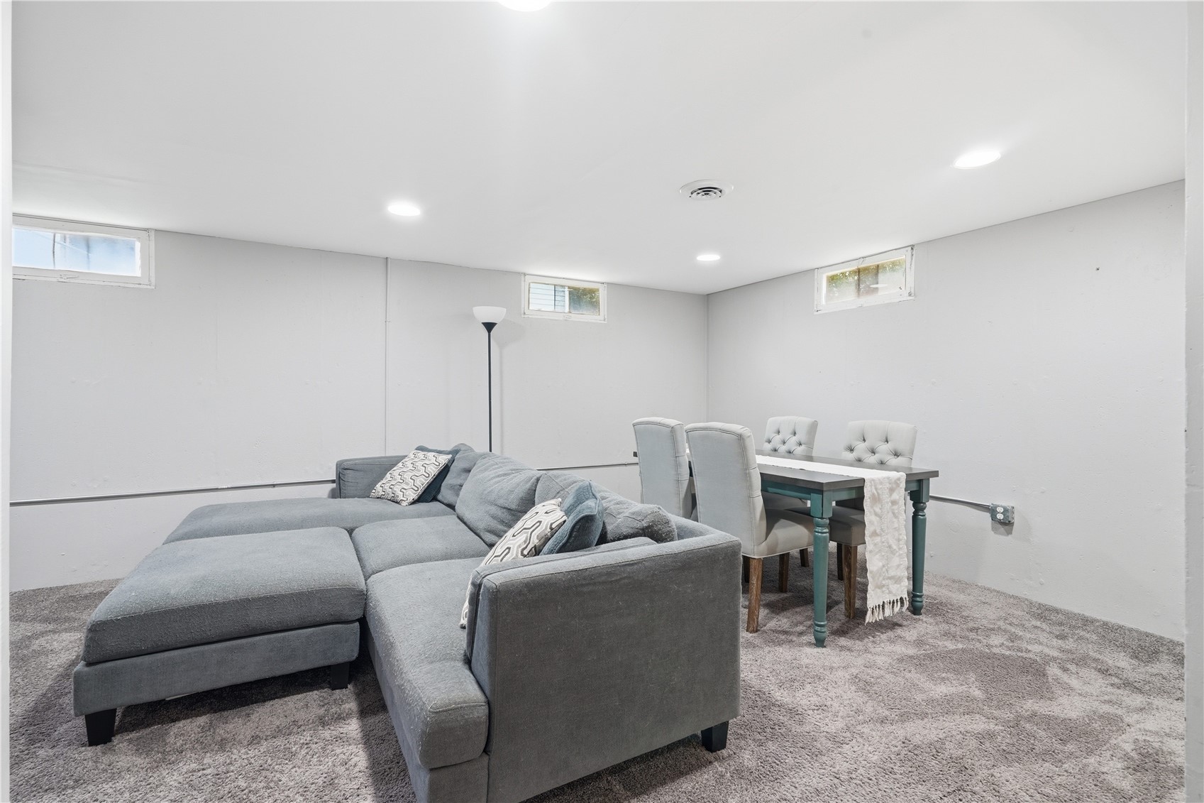 1328 1st Street SW Cedar Rapids IA 52404