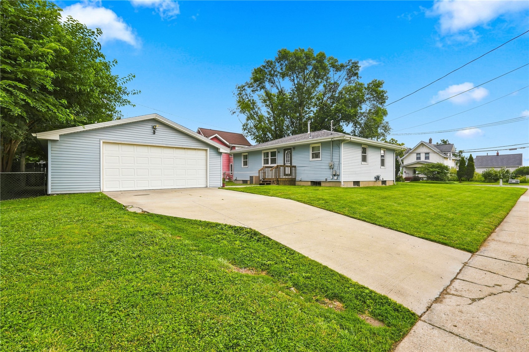 1328 1st Street SW Cedar Rapids IA 52404