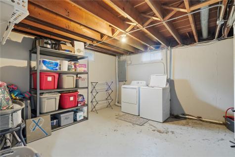 1328 1st Street SW Cedar Rapids IA 52404