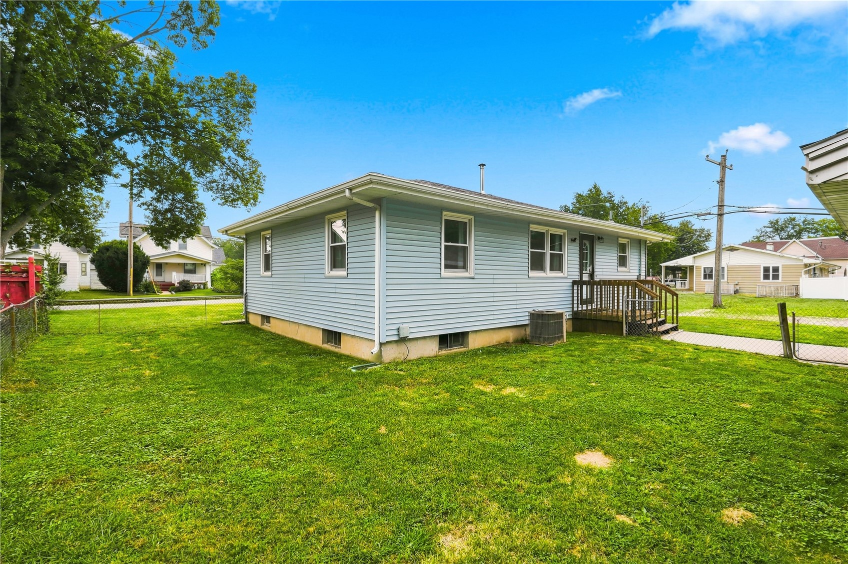 1328 1st Street SW Cedar Rapids IA 52404