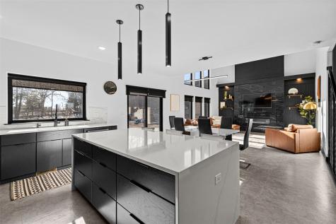 4615 Elynn Lane Solon IA 52333