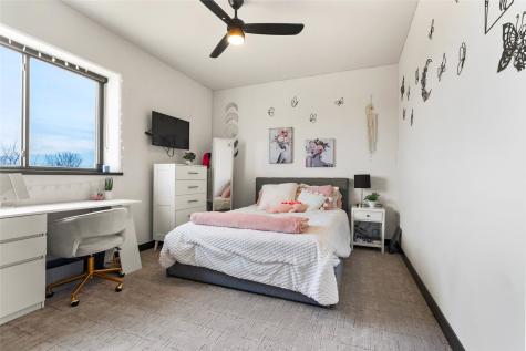 4615 Elynn Lane Solon IA 52333