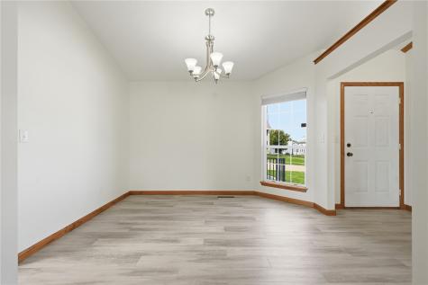 6805 Stone Terrace Drive Cedar Rapids IA 52404