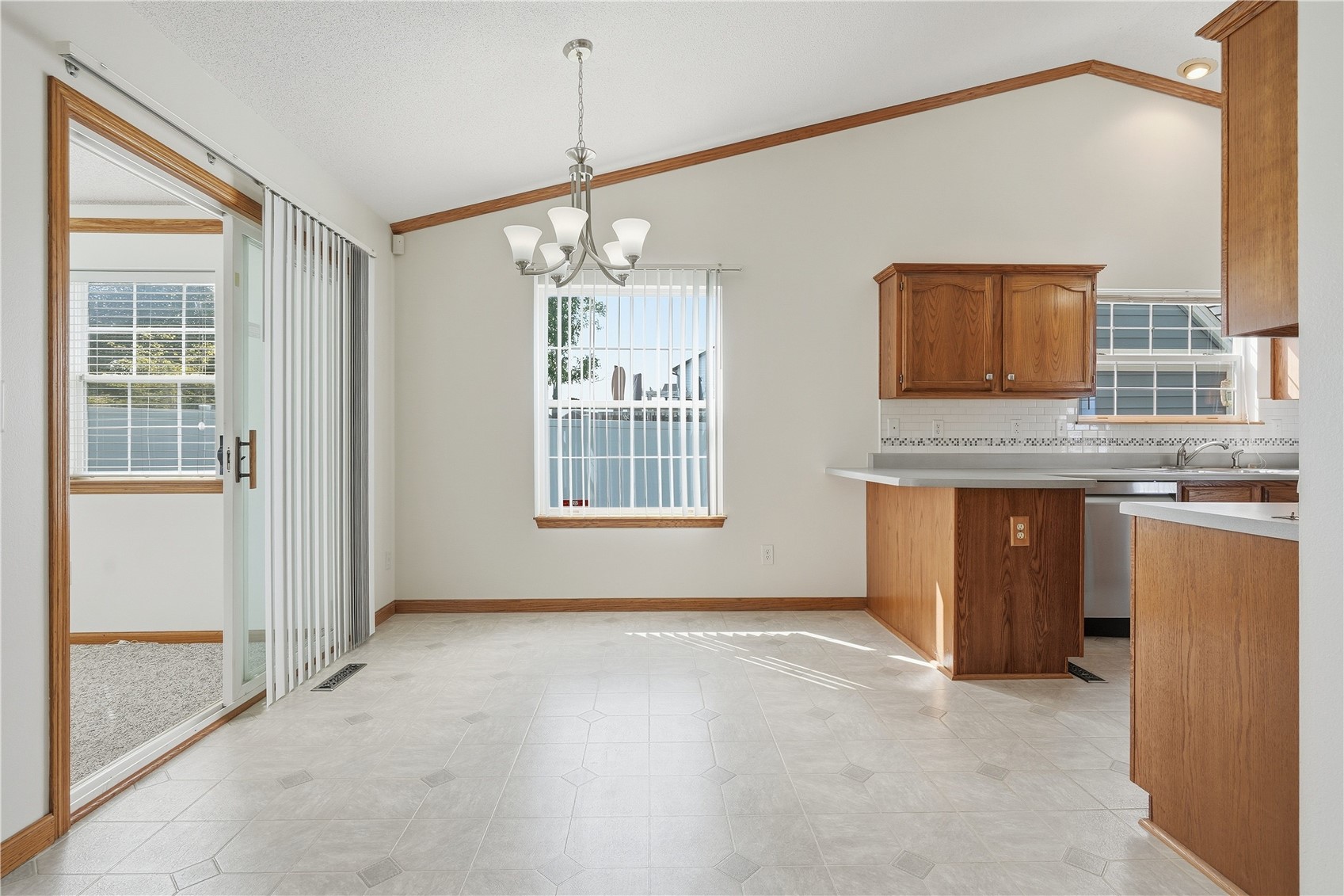 6805 Stone Terrace Drive Cedar Rapids IA 52404