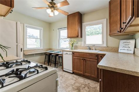 814 17th Street SE Cedar Rapids IA 52403