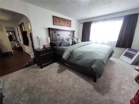 108 E Main Street Prairieburg IA 52219