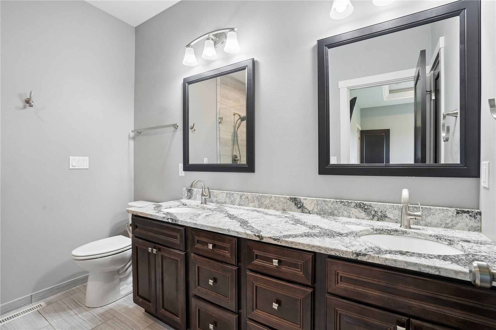 3065 Ridgeview Drive Ely IA 52227