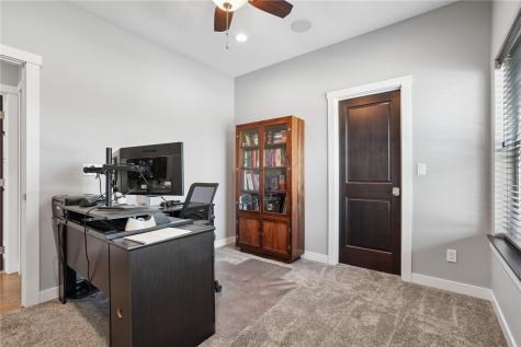3065 Ridgeview Drive Ely IA 52227