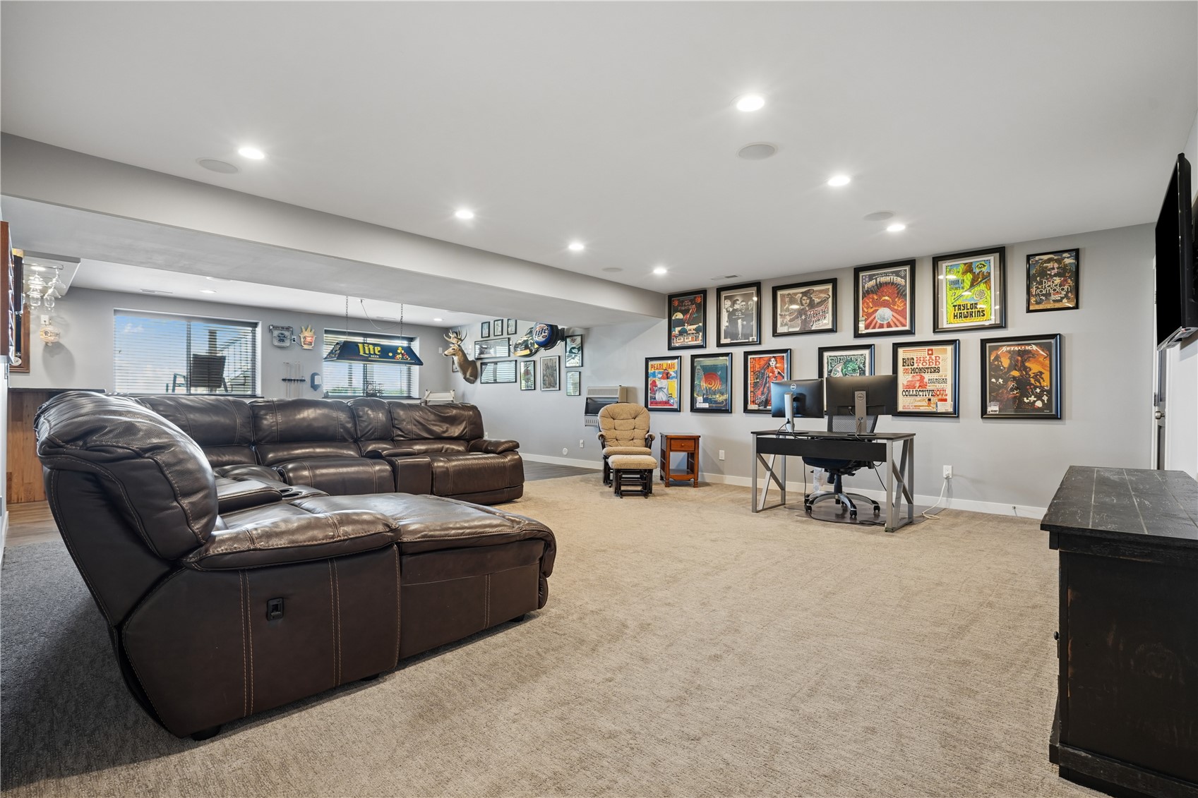 3065 Ridgeview Drive Ely IA 52227