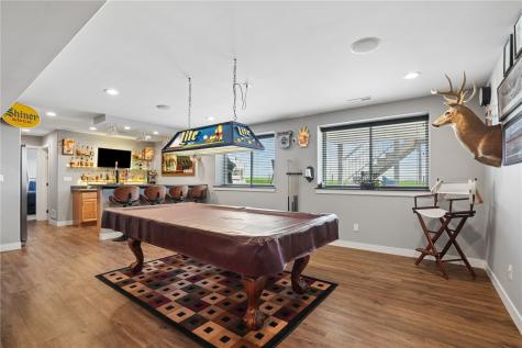 3065 Ridgeview Drive Ely IA 52227