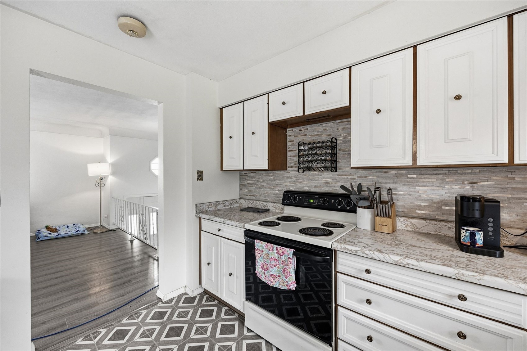 2067 Knollshire Road NE Cedar Rapids IA 52402