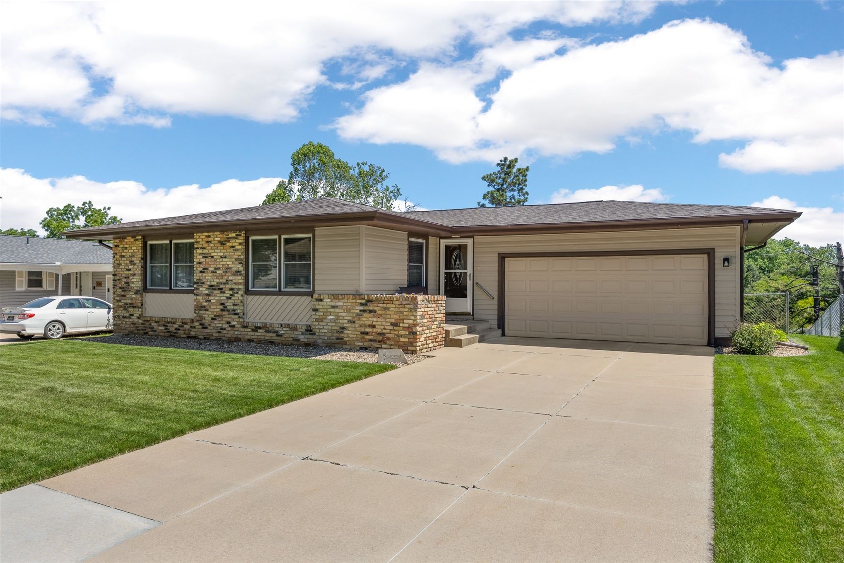 216 Windsor Drive NE Cedar Rapids IA 52402