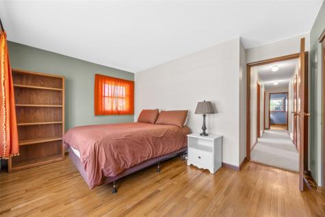 216 Windsor Drive NE Cedar Rapids IA 52402