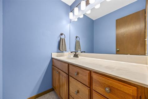 216 Windsor Drive NE Cedar Rapids IA 52402