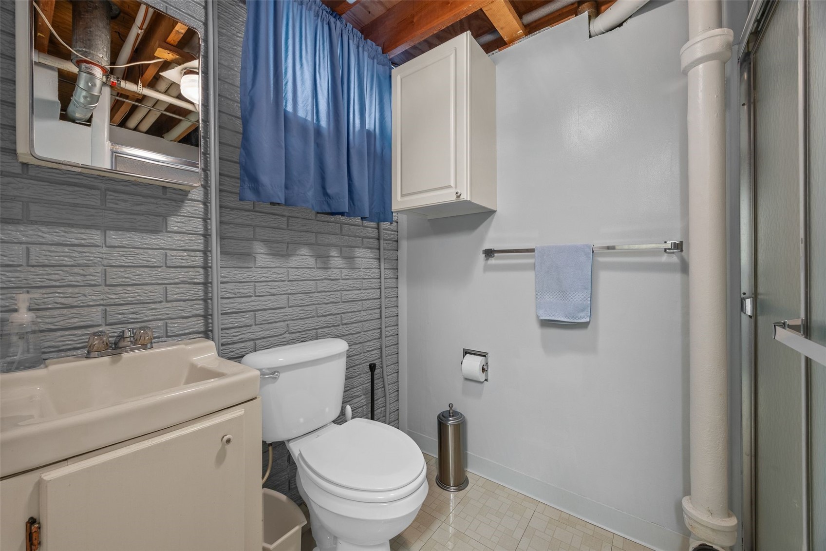 216 Windsor Drive NE Cedar Rapids IA 52402