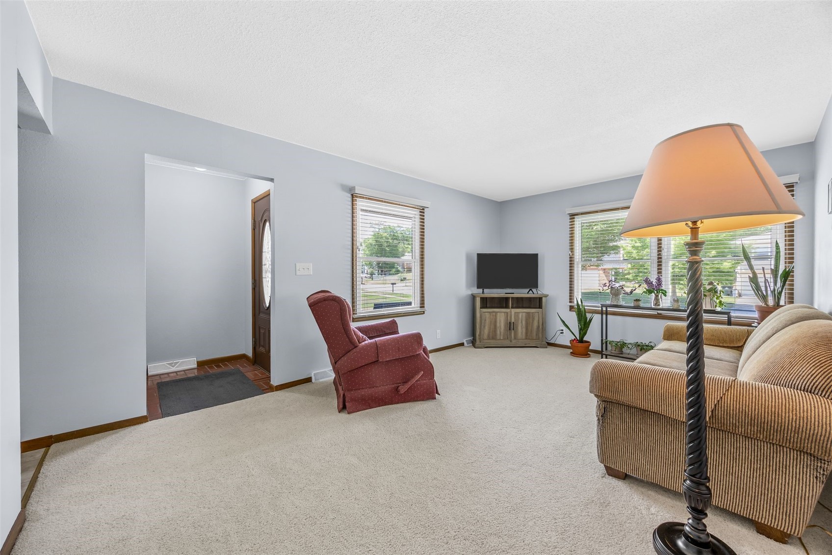 216 Windsor Drive NE Cedar Rapids IA 52402