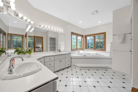 230 Bever Lane SE Cedar Rapids IA 52403