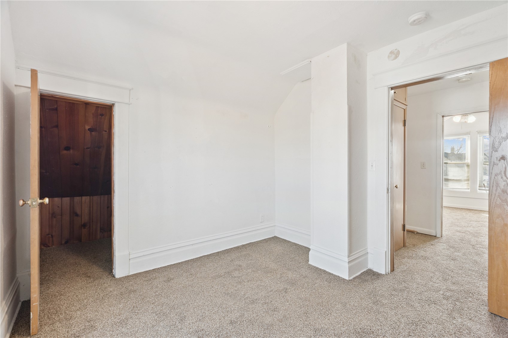 452 8th Avenue SW Cedar Rapids IA 52404