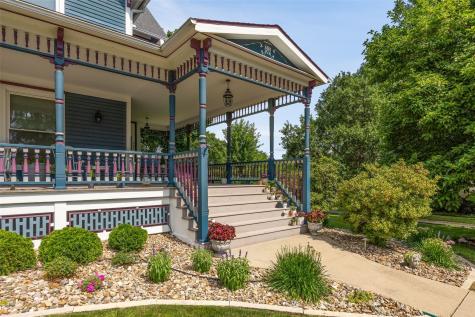 205 2ND Avenue NW Mt Vernon IA 52314