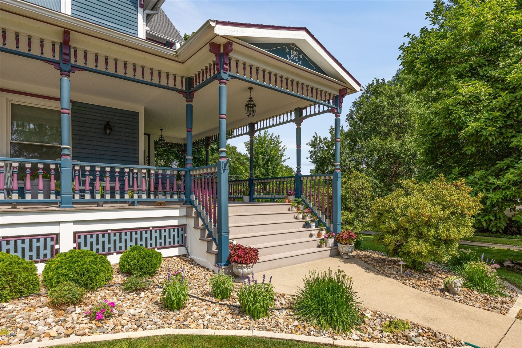 205 2nd Avenue NW Mt Vernon IA 52314