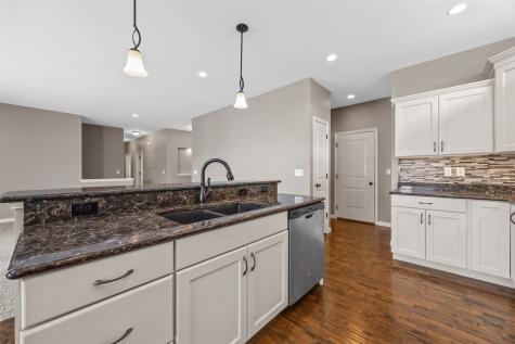 2405 Bridlewood Court Marion IA 52302