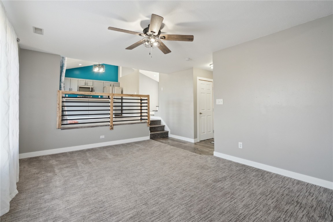 3340 London Way Marion IA 52302