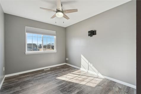 3340 London Way Marion IA 52302