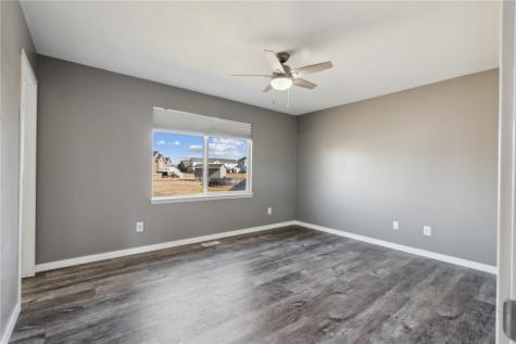 3340 London Way Marion IA 52302