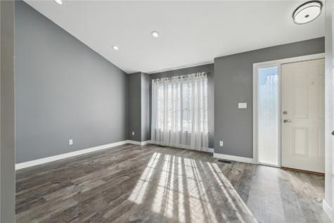 3340 London Way Marion IA 52302