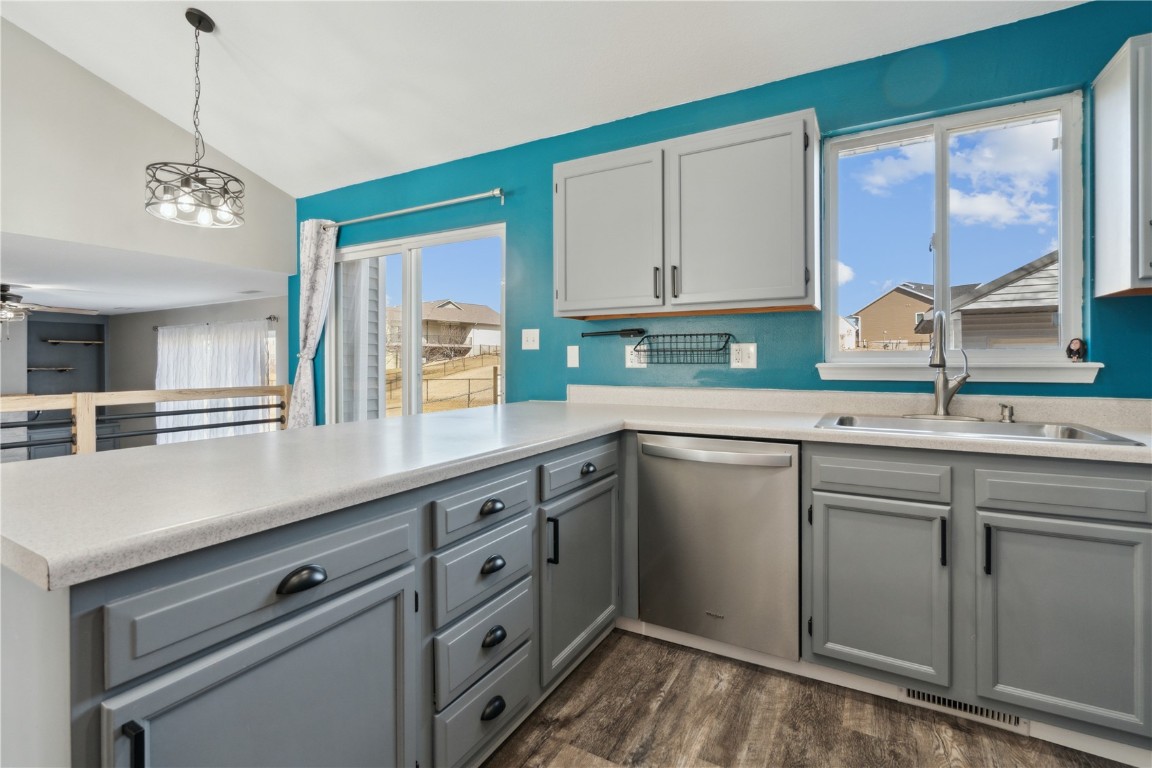 3340 London Way Marion IA 52302