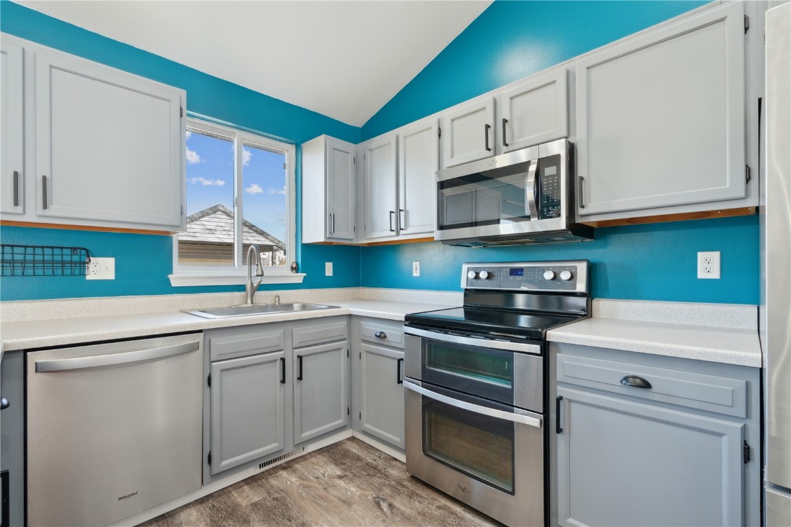 3340 London Way Marion IA 52302