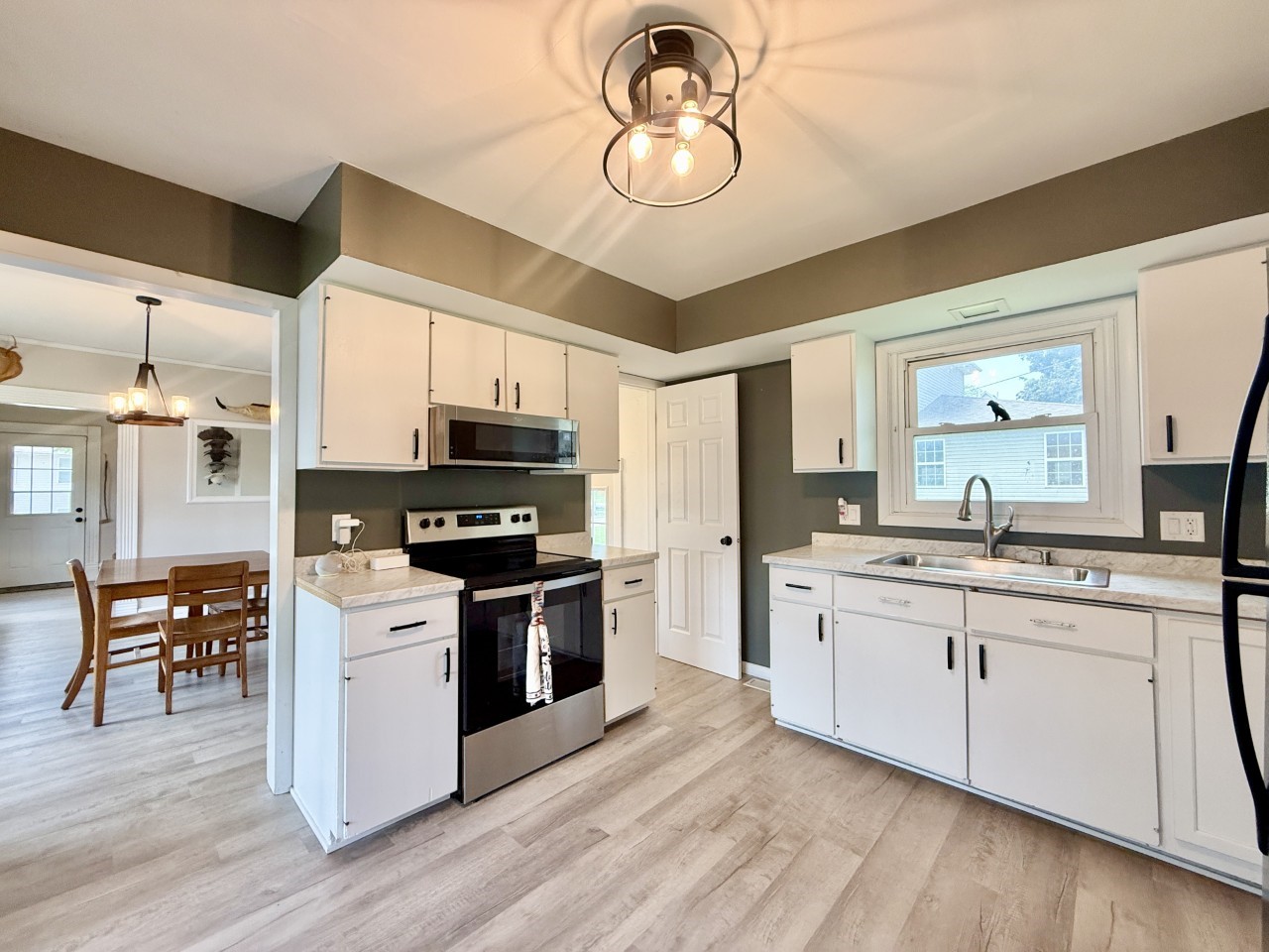 203 E Walnut Street Williamsburg IA 52361