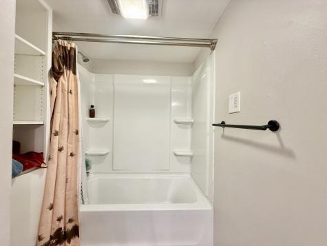 203 E Walnut Street Williamsburg IA 52361
