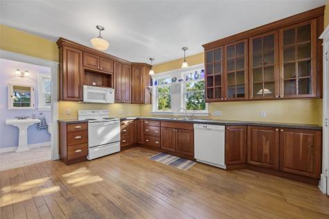 3101 Alburnett Road Marion IA 52302