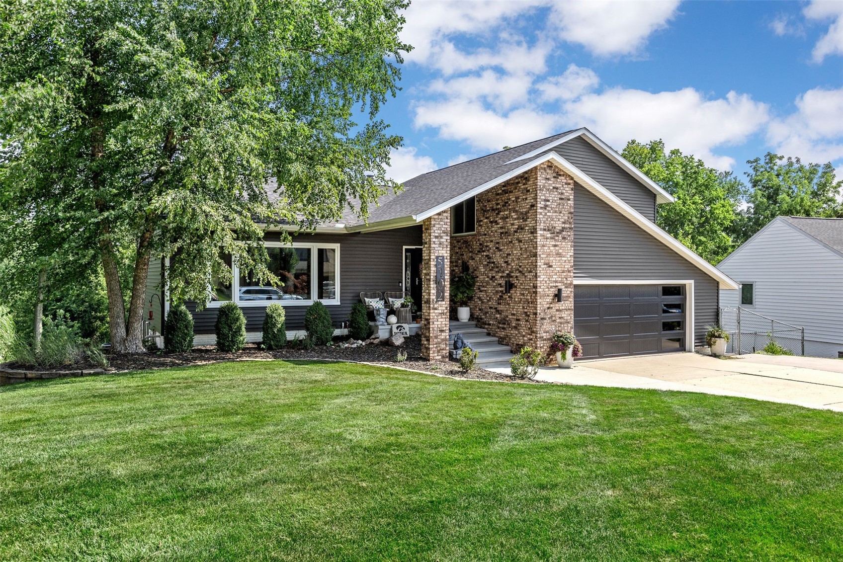 5102 Broadlawn Drive SE Cedar Rapids IA 52403