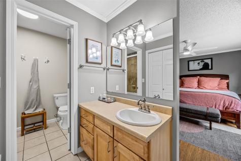 5102 Broadlawn Drive SE Cedar Rapids IA 52403