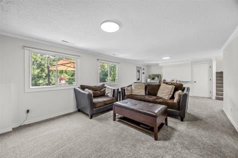 5102 Broadlawn Drive SE Cedar Rapids IA 52403