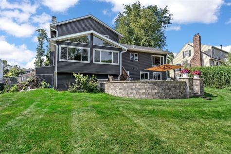 5102 Broadlawn Drive SE Cedar Rapids IA 52403