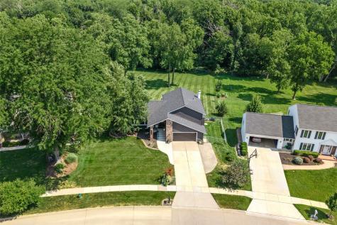 5102 Broadlawn Drive SE Cedar Rapids IA 52403
